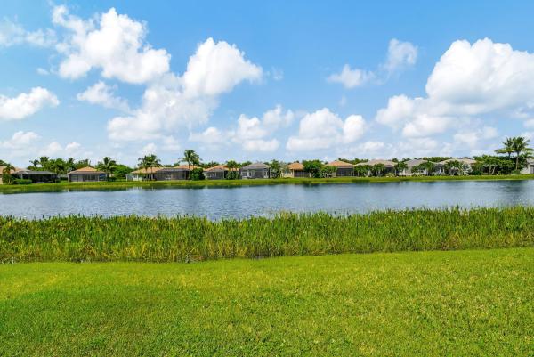 Valencia Bay, 12555 Bonnington Range Dr, Boynton Beach, Florida 33473, image 2