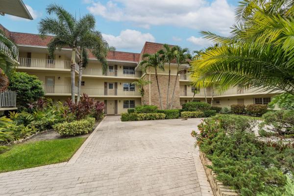 Tamberlane, 5540 N Tamberlane Cir #321, Palm Beach Gardens, Florida 33418, image 1