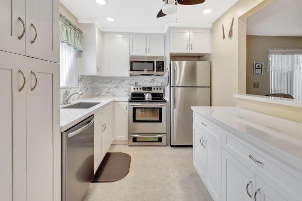 Pembridge At Lakes Of Delray, 15217 Lakes Of Delray Blvd #109, Delray Beach, Florida 33484, image 1