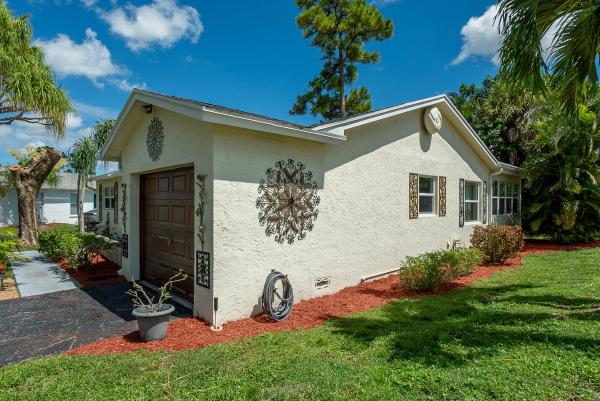 Lucerne Lakes South, 4524 Pine Park Dr W, Lake Worth, Florida 33467, image 1
