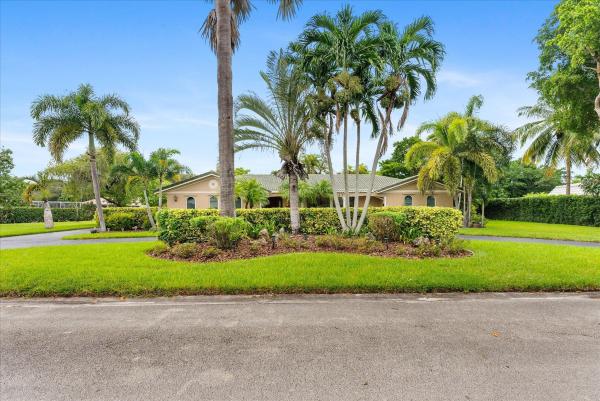 Coral Springs Country Club, 2680 NW 106th Dr, Coral Springs, Florida 33065, image 1