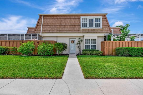 Winchester Courts, 11571 Winchester Dr #27 D, Palm Beach Gardens, Florida 33410, image 1