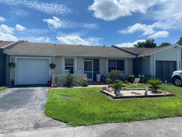 Lakewood On The Green, 400 Lakewood Cir #D, Margate, Florida 33063, image 1