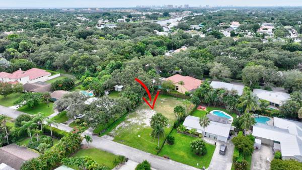 Holly Lane Park, 2404 Holly Ln, Palm Beach Gardens, Florida 33410, image 1