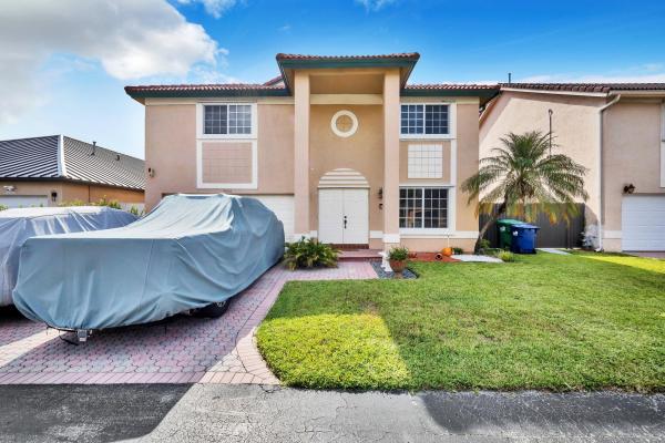 West Esplanade, 19002 NW 79th Ct, Hialeah, Florida 33015, image 1