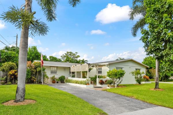 Lake Belvedere Estates, 5601 Souchak Drive Dr, West Palm Beach, Florida 33413, image 1