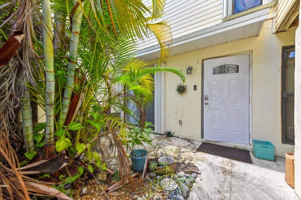 Eden Place, 645 Executive Center Dr #R101, West Palm Beach, Florida 33401, image 3