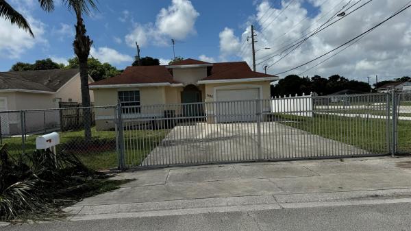 West Gate Estates, 3526 Hiawatha Ave, West Palm Beach, Florida 33409, image 1