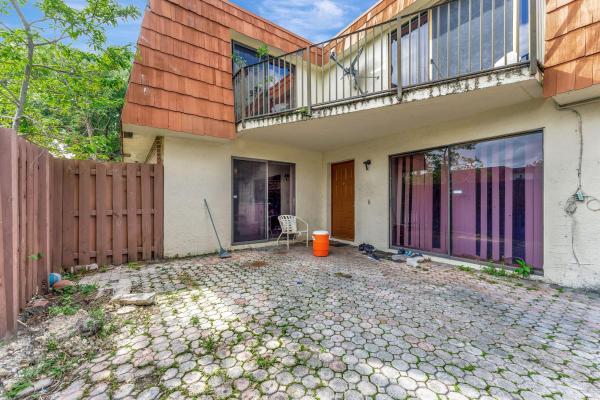 Village At Coral Lake, 8113 S Coral Cir, North Lauderdale, Florida 33068, image 2