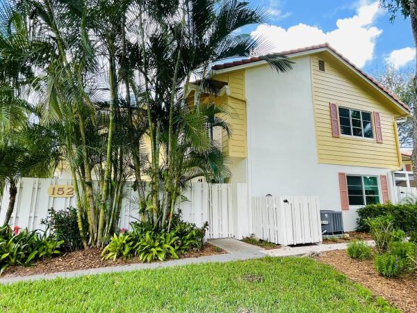 Sea Brook Place, 152 Seabreeze Cir, Jupiter, Florida 33477, image 1
