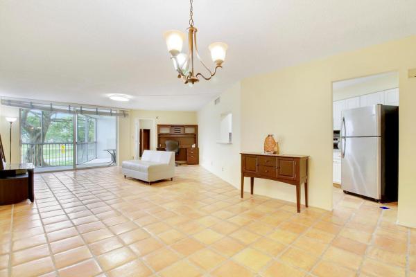 Palm-Aire Country Club 4, 2940 N Course Dr #208, Pompano Beach, Florida 33069, image 1