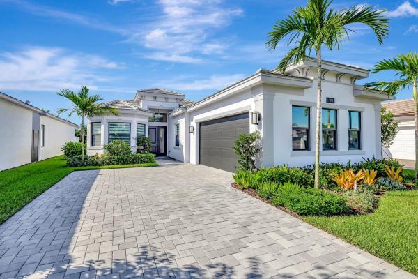 Valencia Grand, 9291 Mountain Pine Grv, Boynton Beach, Florida 33473, image 1