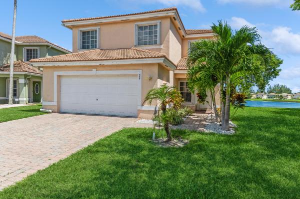 Independence Point, 668 Bimini Lake Rd, West Palm Beach, Florida 33413, image 1