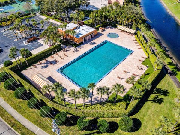 Village Of Sandalwood Lakes North, 219 Charter Way, West Palm Beach, Florida 33407, image 1