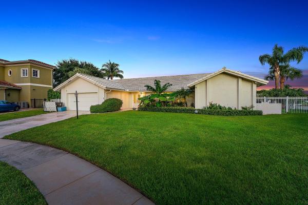 Maheu Estates, 2140 Driftwood Cir, Palm Beach Gardens, Florida 33410, image 1