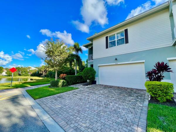 Hampton Cay, 5204 Cambridge Ct, Palm Beach Gardens, Florida 33418, image 1