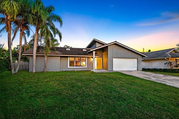 Riverside Pines, 4408 Nicole Cir, Tequesta, Florida 33469, image 1