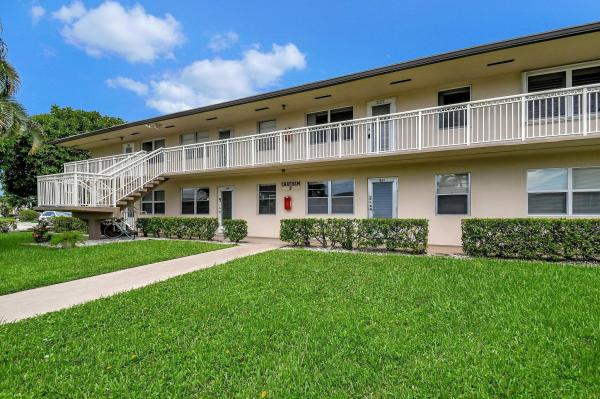 327 Chatham P, West Palm Beach, Florida 33417, image 1