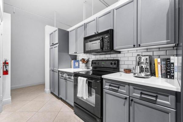 Flagler Landing, 3940 N Flagler Dr #204, West Palm Beach, Florida 33407, image 3