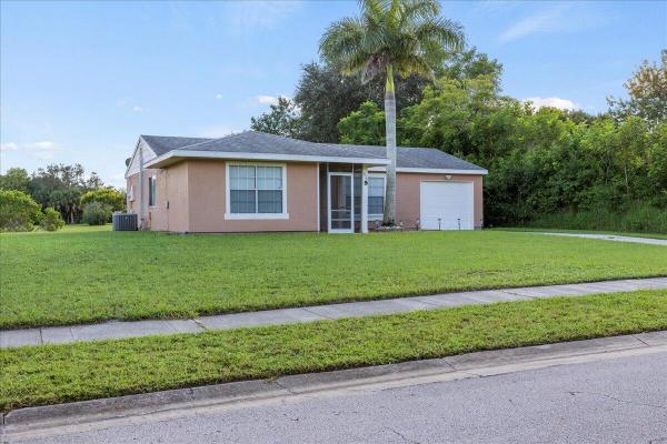 Parks Edge, 538 SW Belmont Cir, Port St. Lucie, Florida 34953, image 1