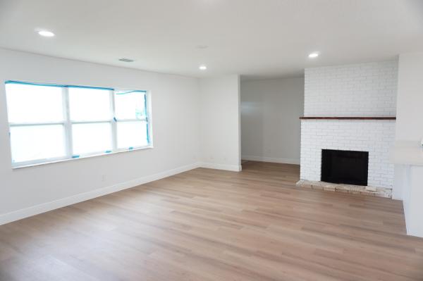 Bryn Mawr, 5451 Lakeshore Dr, Mangonia Park, Florida 33407, image 2