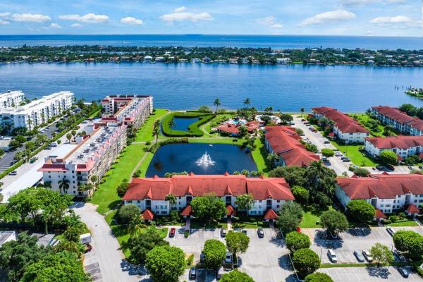 Half Moon Bay, 102 Half Moon Cir #E2, Hypoluxo, Florida 33462, image 1