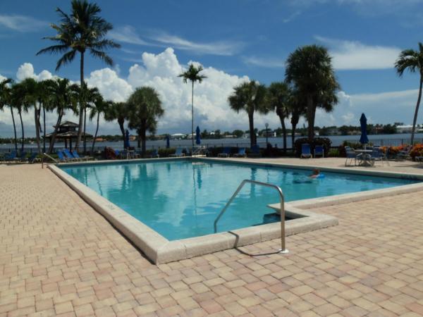 Half Moon Bay, 102 Half Moon Cir #E2, Hypoluxo, Florida 33462, image 2