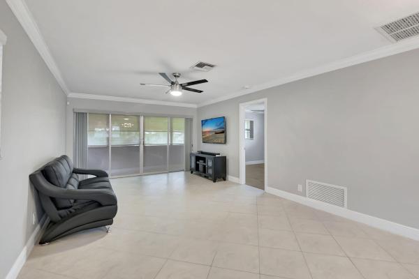 Country Manors, 742 Whippoorwill Ln, Delray Beach, Florida 33445, image 3