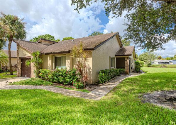 Village Walk, 158 Ramblewood Cir, Royal Palm Beach, Florida 33411, image 1