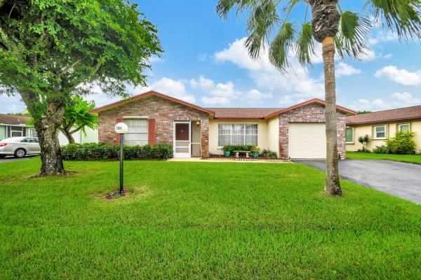Lucerne Lakes South, 7351 Pine Park Dr, Lake Worth Beach, Florida 33467, image 1