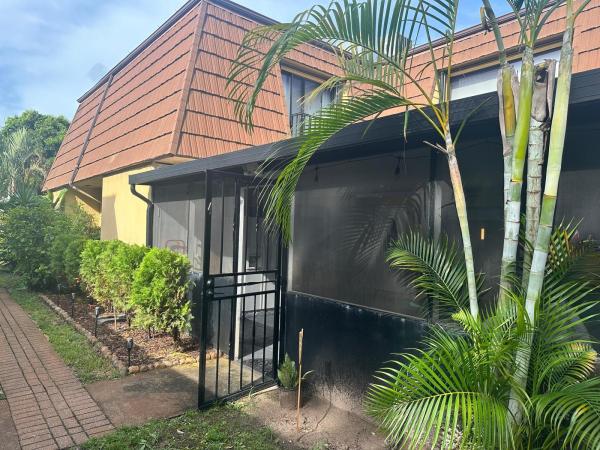 Treeberry, 4231 Turnberry Cir #4, Lake Worth Beach, Florida 33467, image 1
