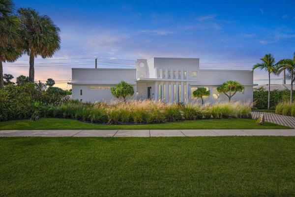 Villa Rica, 3755 NE 6th Dr, Boca Raton, Florida 33431, image 1