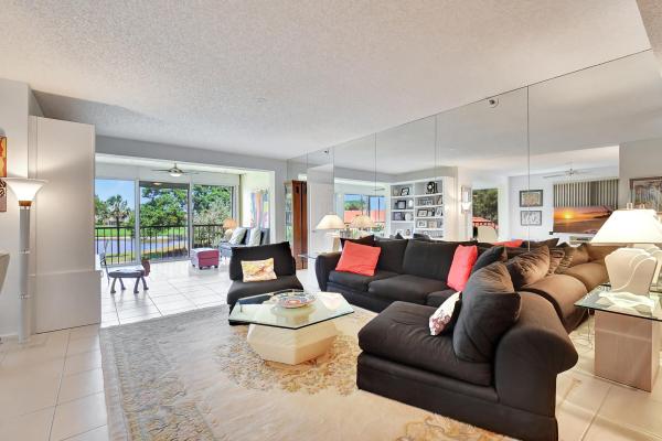 Spyglass Walk, 17031 Boca Club Blvd #062A, Boca Raton, Florida 33487, image 2
