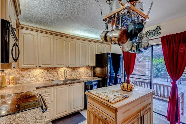 Glenwood Townhomes, 532 5th Ter, Palm Beach Gardens, Florida 33418, image 1