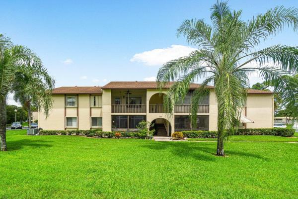 333 Knotty Pine Cir #C-2, Greenacres, Florida 33463, image 1