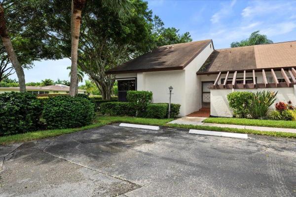 Meed Racquet Club, 3741 English Ln #A, Lake Worth Beach, Florida 33467, image 1