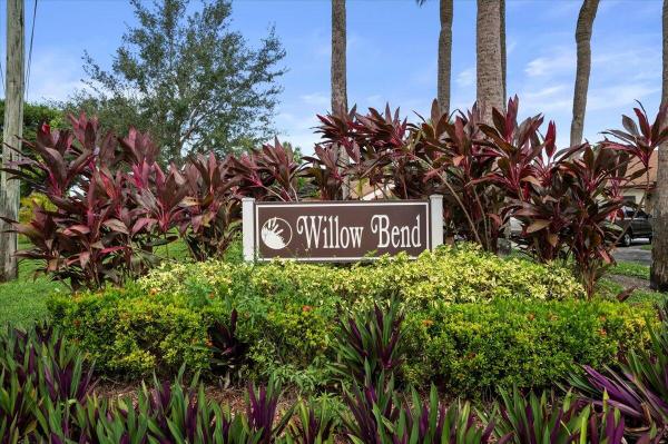 Meed Racquet Club, 3741 English Ln #A, Lake Worth, Florida 33467, image 1