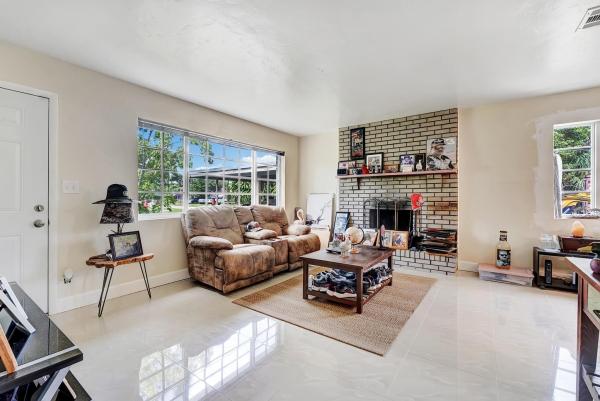 Golfview Heights, 607 Aspen Rd, West Palm Beach, Florida 33409, image 1
