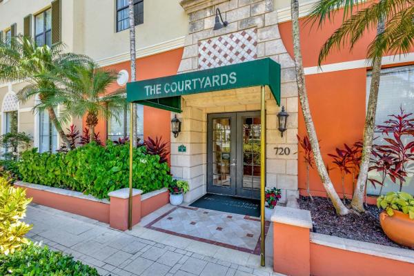 The Courtyards In CityPlace, 630 S Sapodilla Ave #216, West Palm Beach, Florida 33401, image 2