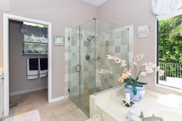 Colonnade At Glen Oaks, 2551 NW 46th St, Boca Raton, Florida 33434, image 1