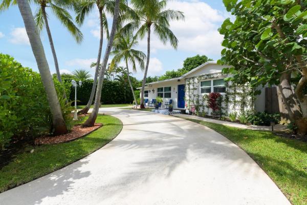 Little Ranches, 239 Bunker Ranch Rd, West Palm Beach, Florida 33405, image 1