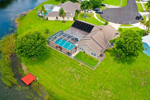 Lakes Of Lantana, 5281 Chelan Cv, Lake Worth, Florida 33467, image 2
