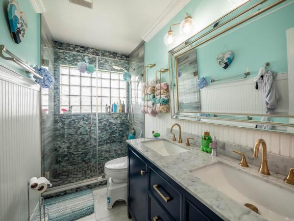 Lakes Of Lantana, 5281 Chelan Cv, Lake Worth, Florida 33467, image 1