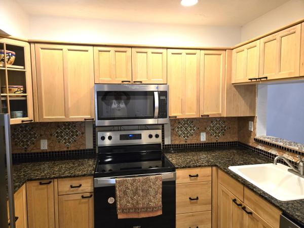 Quatraine, 20320 NE 3rd Ct #12, Ives Estates, Florida 33179, image 2