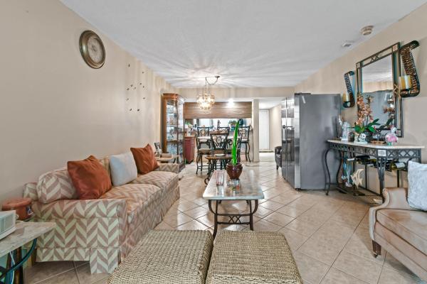 Whitehall, 3500 Whitehall Dr #201, West Palm Beach, Florida 33401, image 1