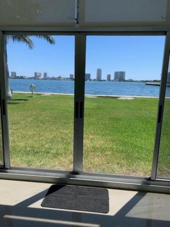 Wilshire North, 2936 Lake Shore Dr #101, Riviera Beach, Florida 33404, image 1