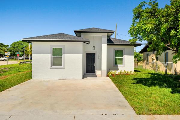 Inlet City, 1436 W 7th St St, Riviera Beach, Florida 33404, image 1