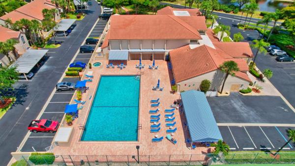14388 Emerald Lake Dr #1, Delray Beach, Florida 33446, image 1