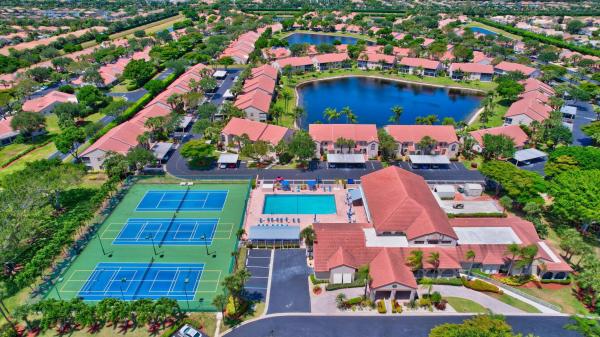 14388 Emerald Lake Dr #1, Delray Beach, Florida 33446, image 2