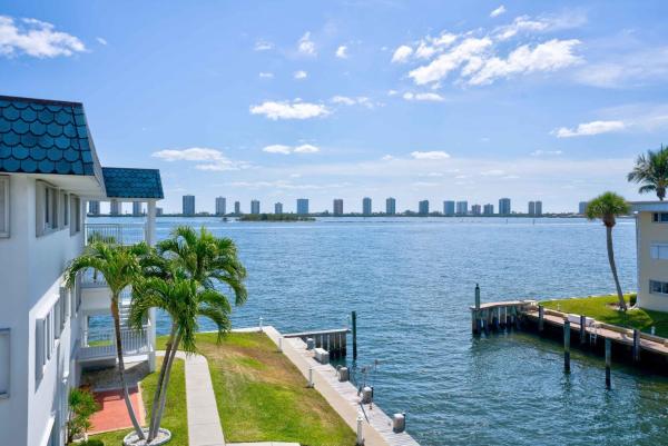 Shore Club, 110 Shore Ct #3120, North Palm Beach, Florida 33408, image 2